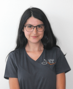 asistente dental-carla