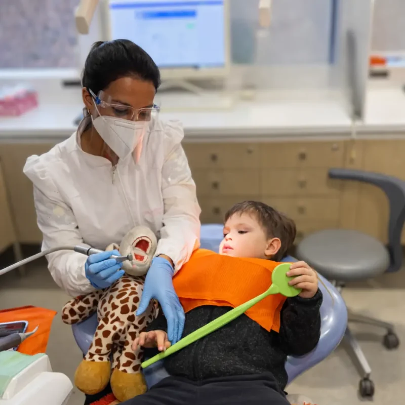 Tu-clinica-dental-cerca-de-casa